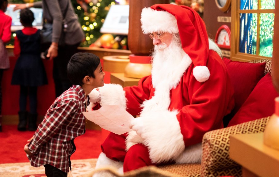 Santa with kid