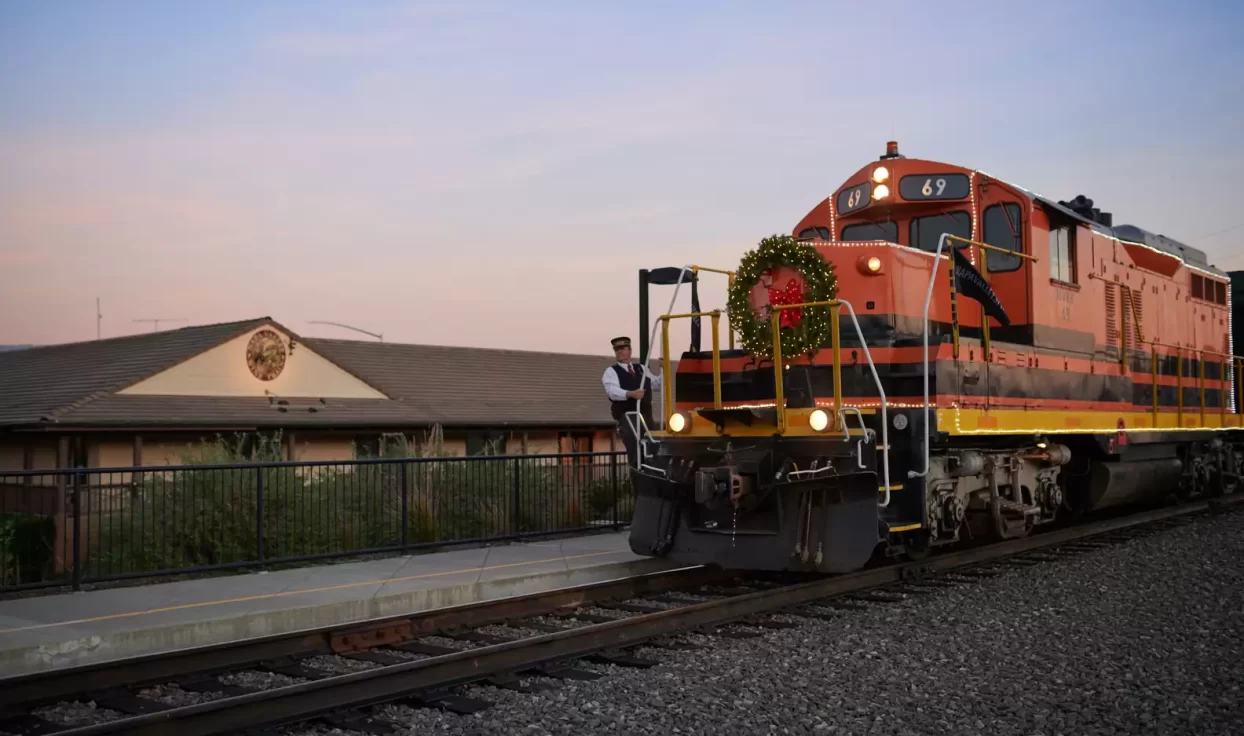 Front exterior of Wine Train with holiday themed wreath